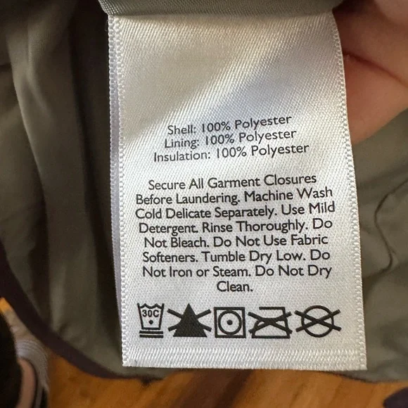 Eddie Bauer Women's Purple Quilted Jacket - Picture 10 of 10